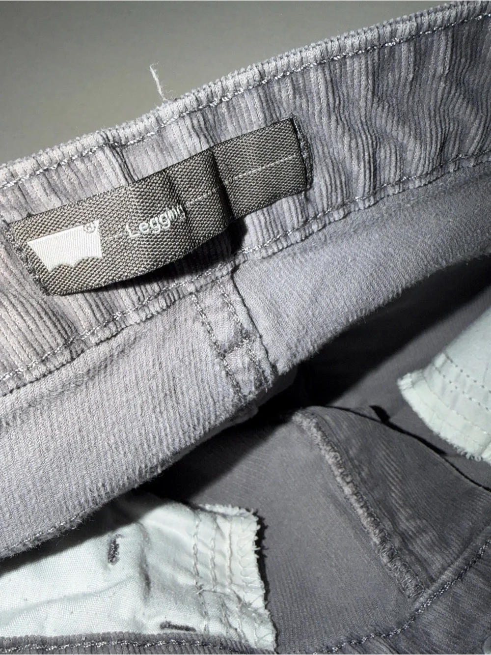Womens Levi’s Legging Jeans Size 30 - Picture 4 of 8